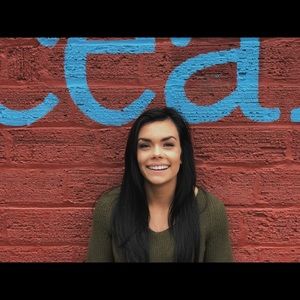 Meet your Posher, Leah